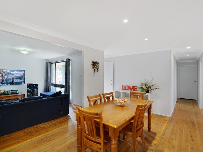 9 Harthouse Road, Ambarvale NSW 2560
