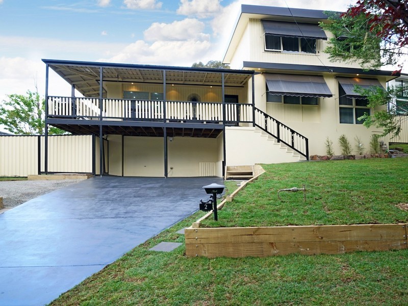 2 Reiby Place, Bradbury NSW 2560