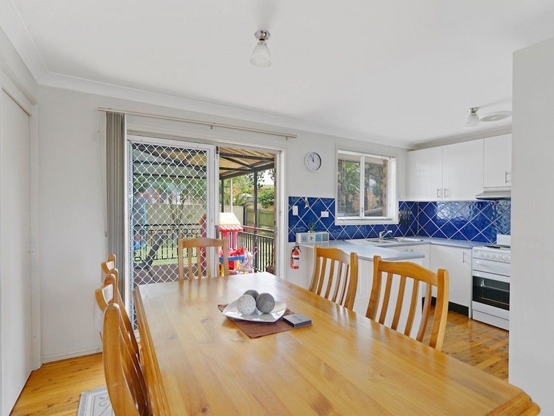 16 Harcourt Place, Eagle Vale NSW 2558