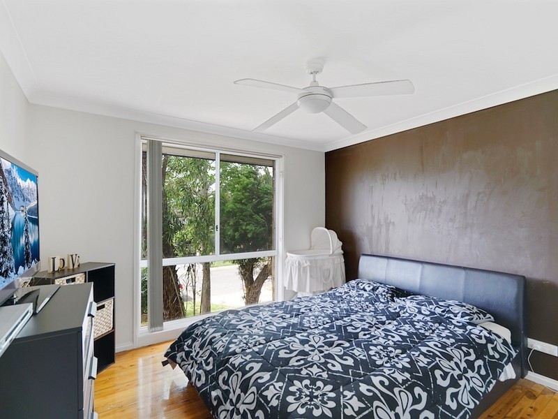 16 Harcourt Place, Eagle Vale NSW 2558