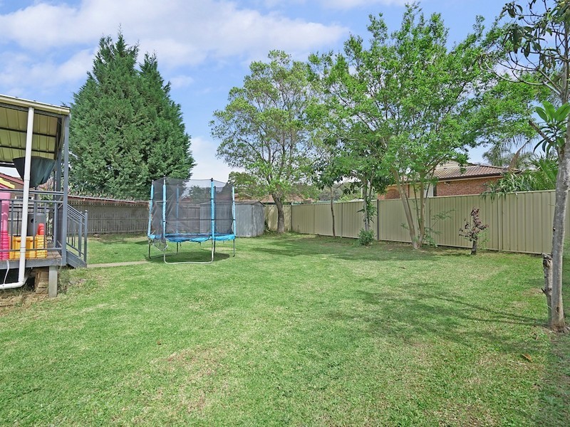 16 Harcourt Place, Eagle Vale NSW 2558