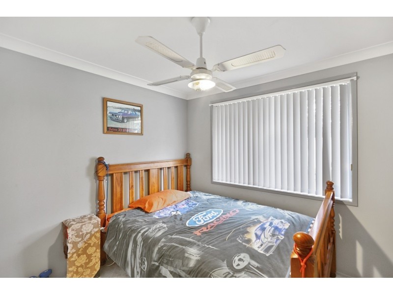 318 Copperfield Drive, Rosemeadow NSW 2560