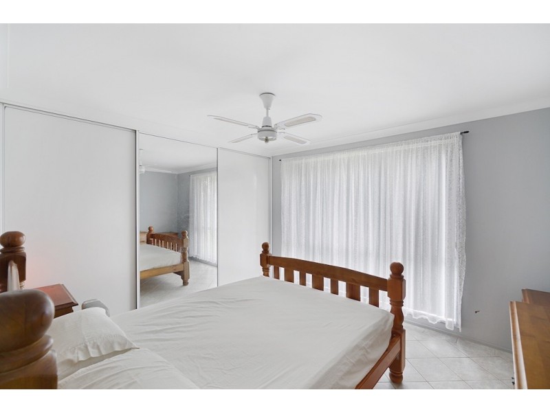 318 Copperfield Drive, Rosemeadow NSW 2560