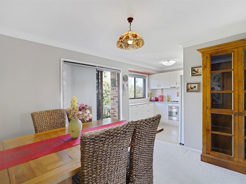 12 Lillyvicks Crescent, Ambarvale NSW 2560