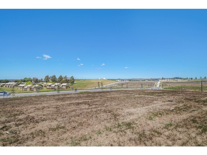 14 Curie Road, Campbelltown NSW 2560