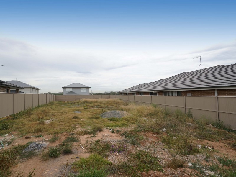 19 Silky Road, Spring Farm NSW 2570