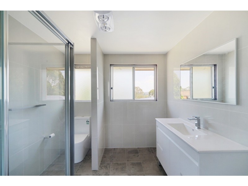 28 Burrinjuck Street, Leumeah NSW 2560