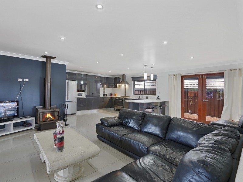 2 Wick Place, St Andrews NSW 2566