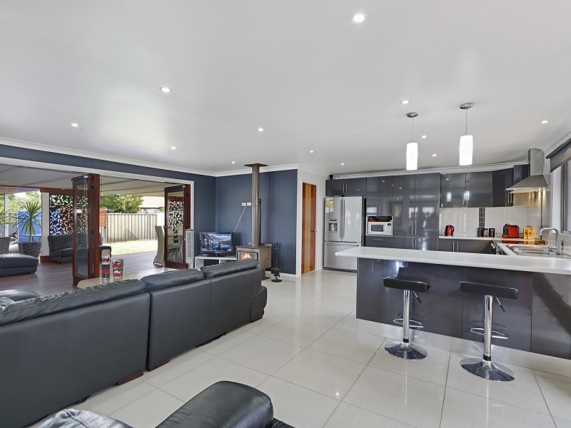 2 Wick Place, St Andrews NSW 2566