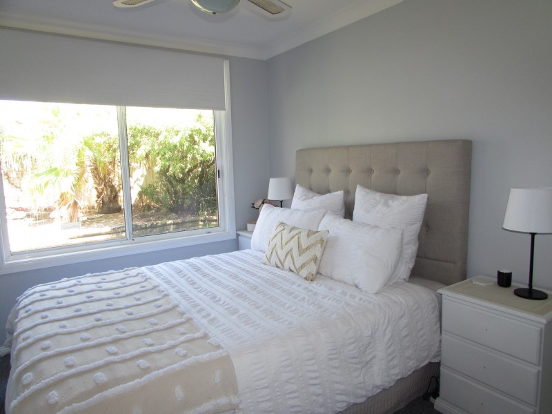 1/8 Vernon Close, Rosemeadow NSW 2560