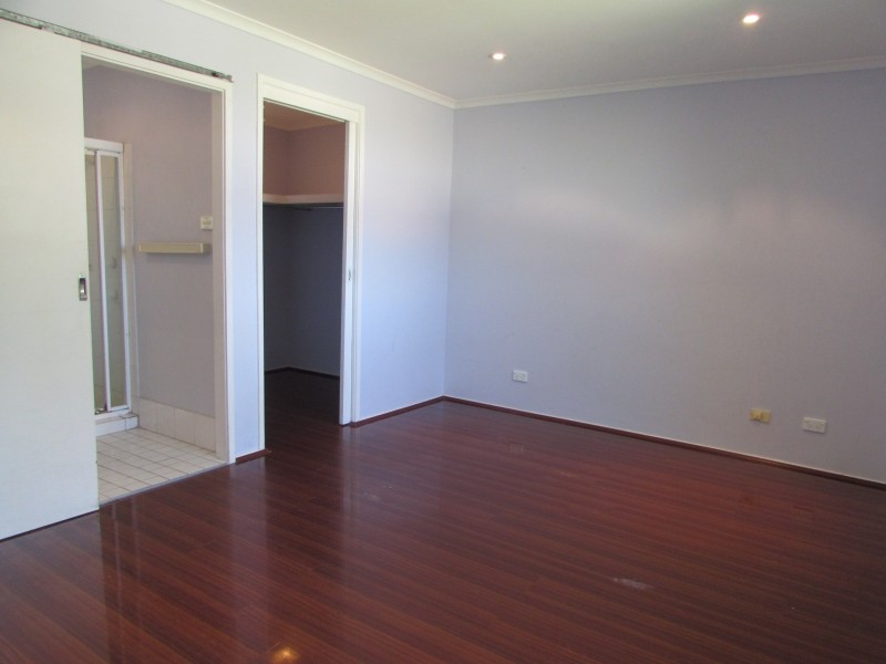 4 Cipolin Close, Eagle Vale NSW 2558