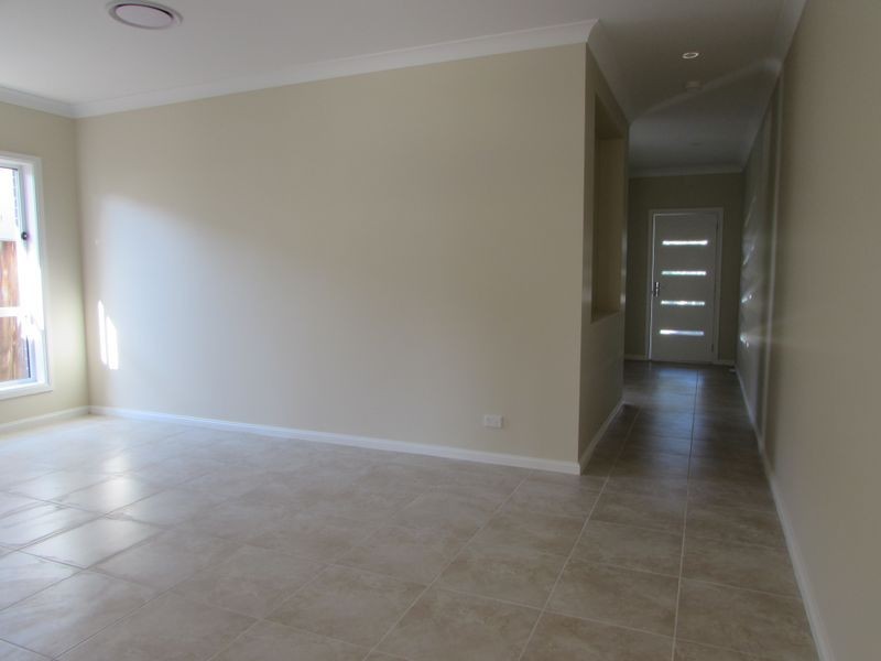 19 Grimes Avenue, Elderslie NSW 2570