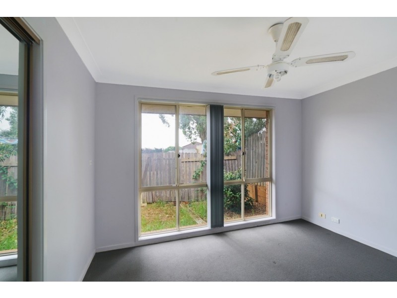 21 Falstaff Place, Rosemeadow NSW 2560