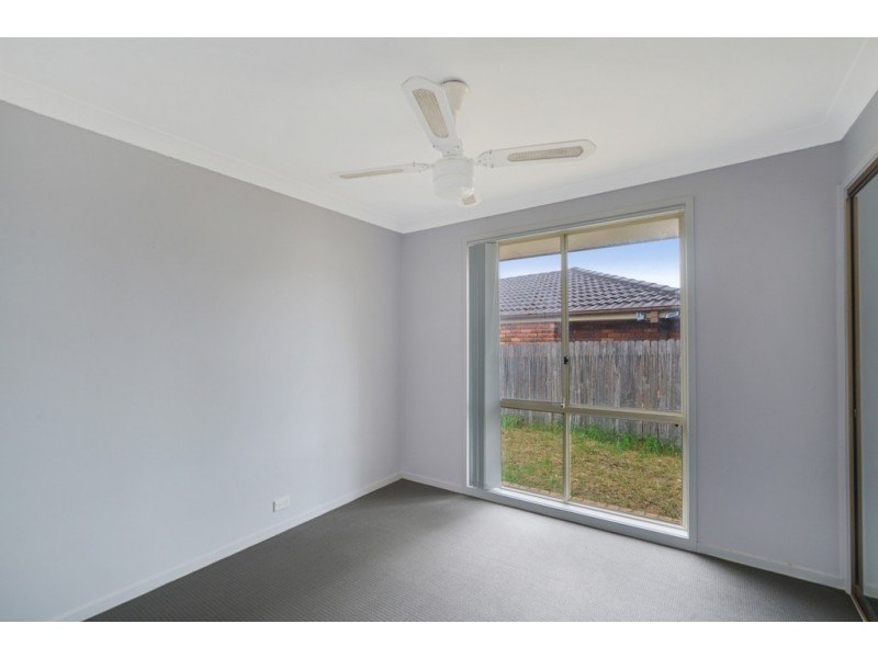 21 Falstaff Place, Rosemeadow NSW 2560