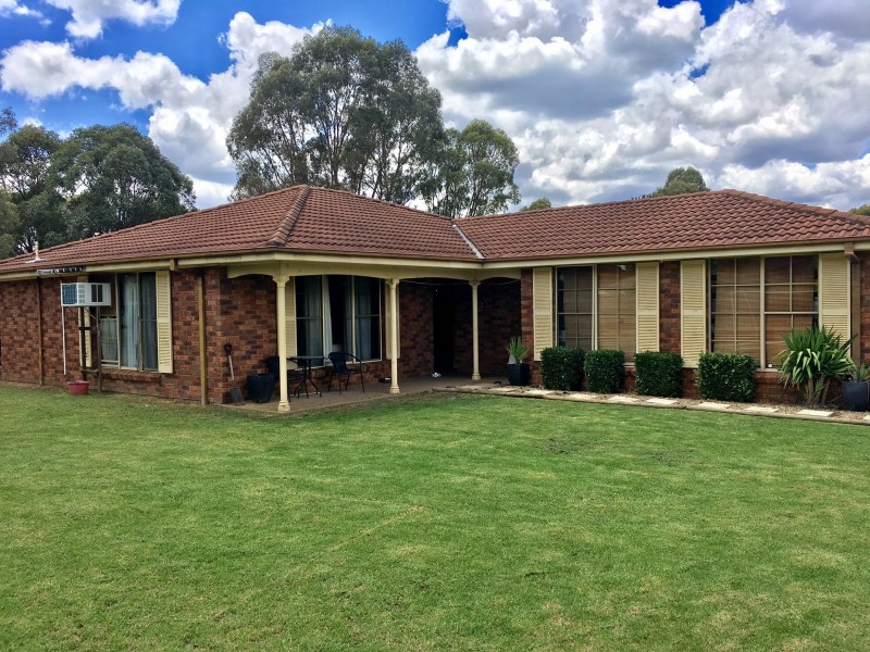 203 Gould Road, Eagle Vale NSW 2558
