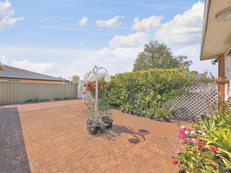 21 Treelands Avenue, Ingleburn NSW 2565