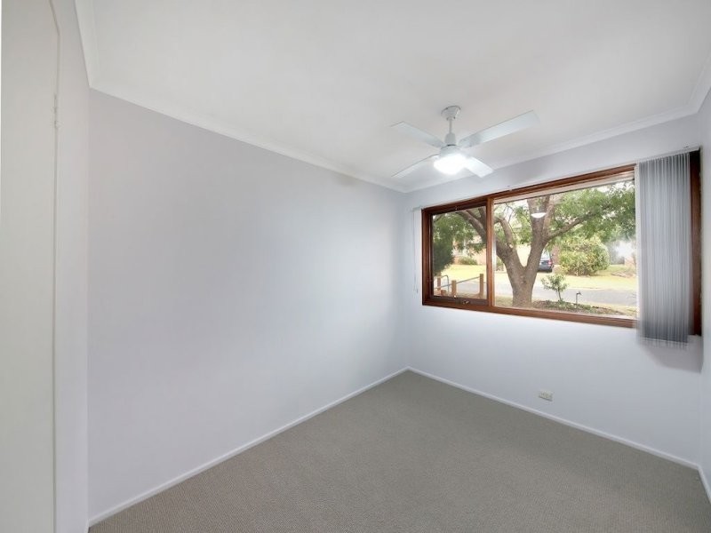 1 Wegg Place, Ambarvale NSW 2560