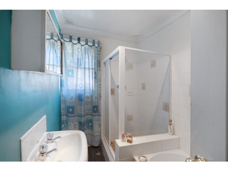 52 Bardia Parade, Holsworthy NSW 2173