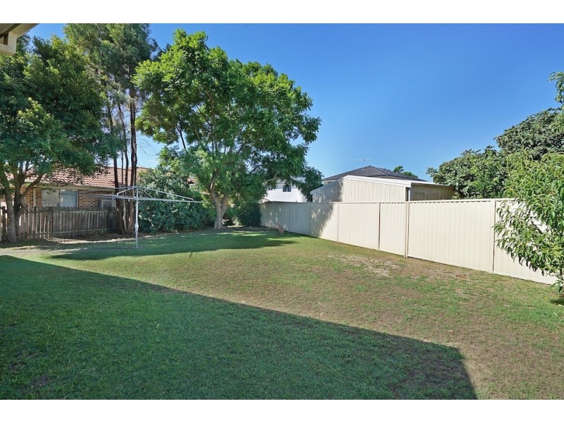 52 Bardia Parade, Holsworthy NSW 2173