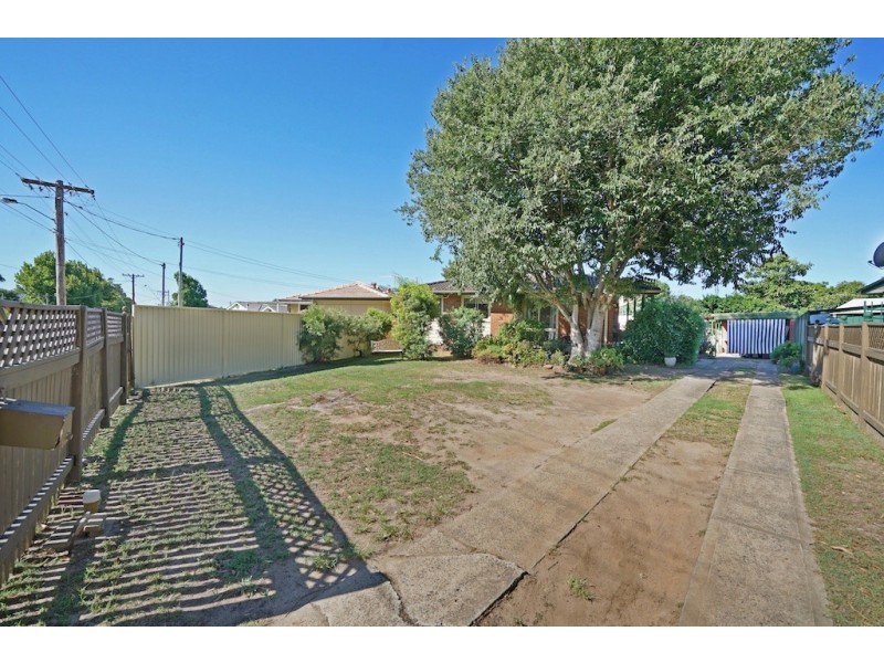 52 Bardia Parade, Holsworthy NSW 2173