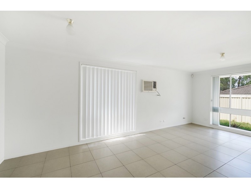 Unit 2/19 Coleville Place, Rosemeadow NSW 2560