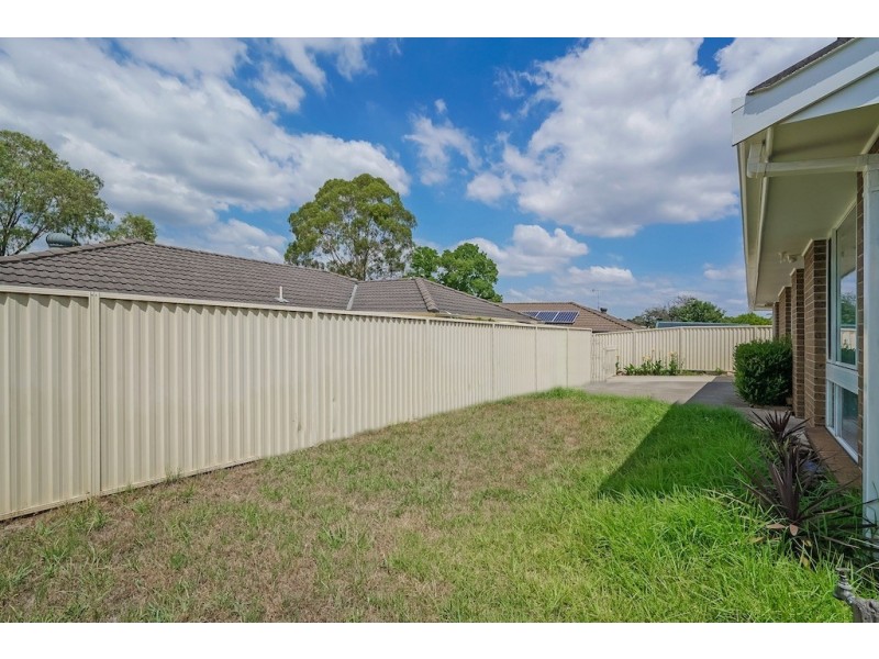 Unit 2/19 Coleville Place, Rosemeadow NSW 2560