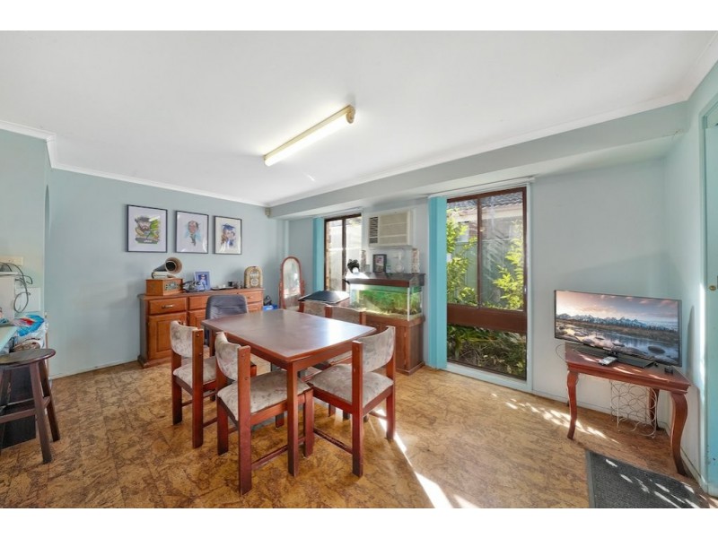 4 Mongon Place, St Helens Park NSW 2560