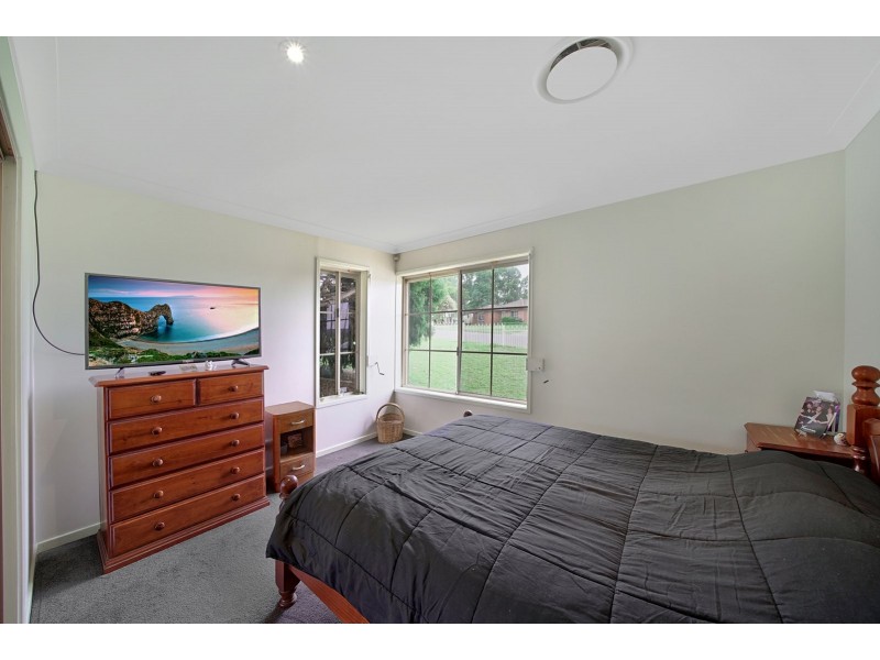 34A Anthony Dr, Rosemeadow NSW 2560