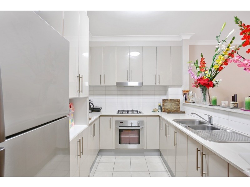 42/7-9 King Street, Campbelltown NSW 2560