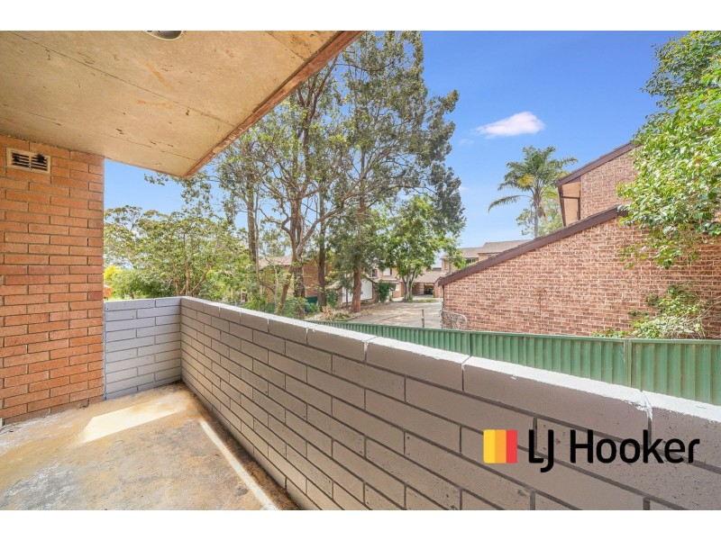 3/28A Moore Street, Campbelltown NSW 2560