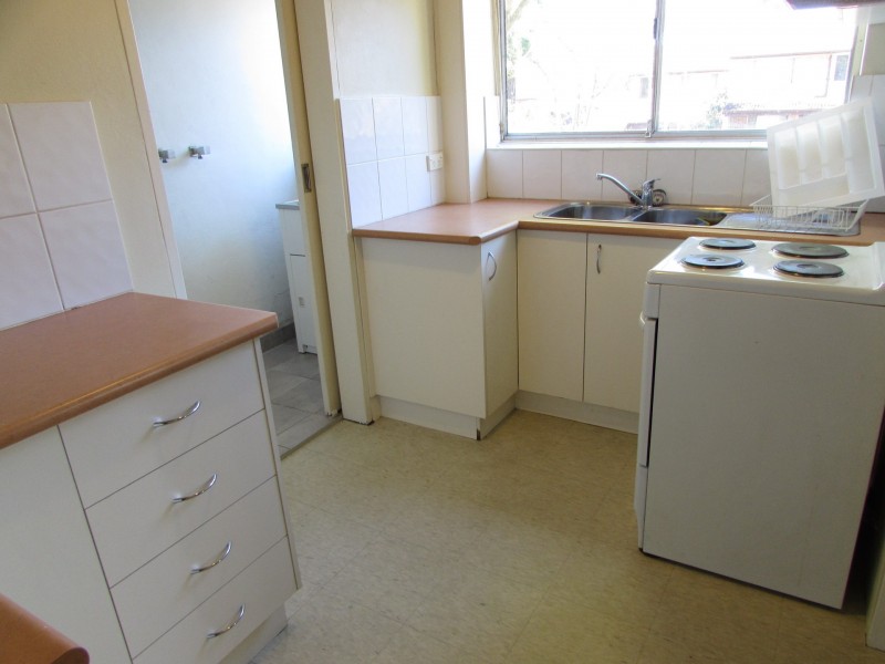 3/28A Moore Street, Campbelltown NSW 2560