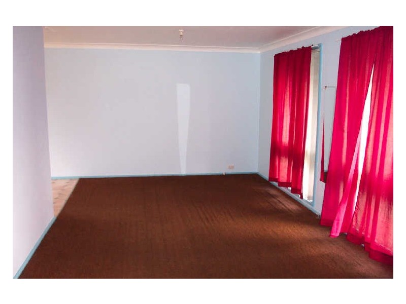 20 Elouera Crescent, Woodbine NSW 2560