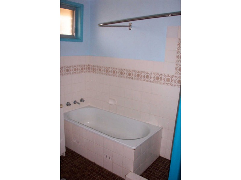 20 Elouera Crescent, Woodbine NSW 2560