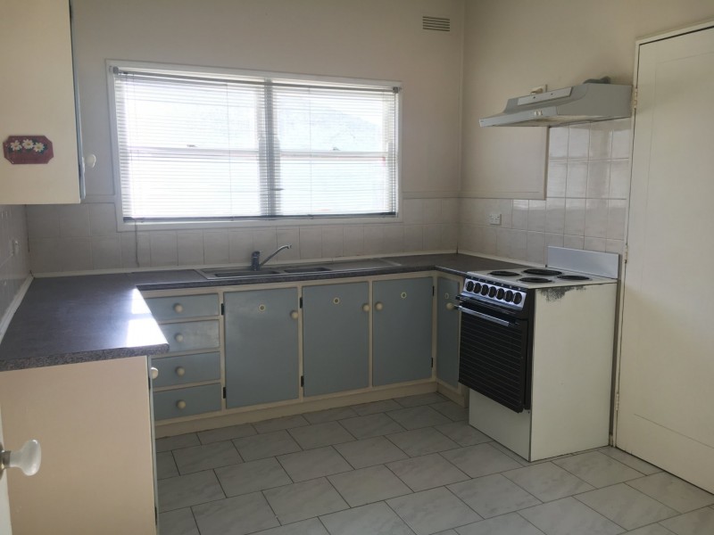 34 Hoddle Ave, Campbelltown NSW 2560