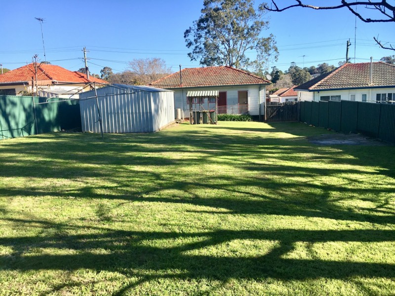 34 Hoddle Ave, Campbelltown NSW 2560