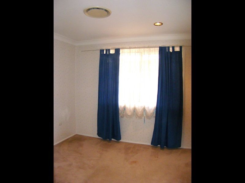 1 Ryan Close, St Andrews NSW 2566