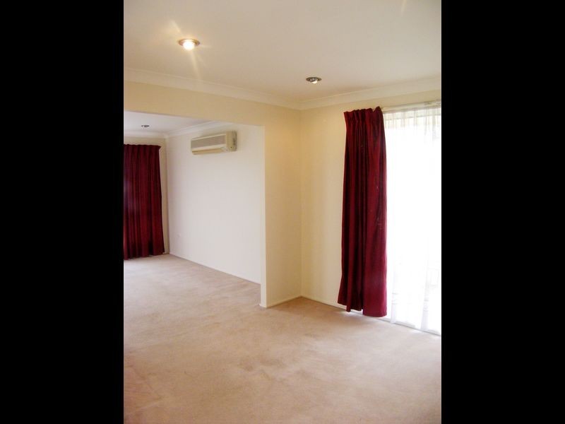 1 Ryan Close, St Andrews NSW 2566
