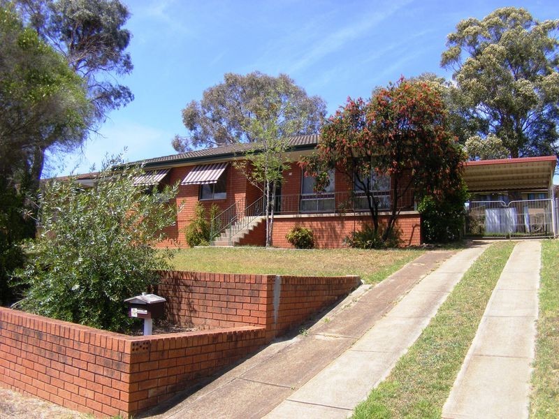 20 Elouera Cres, Woodbine NSW 2560