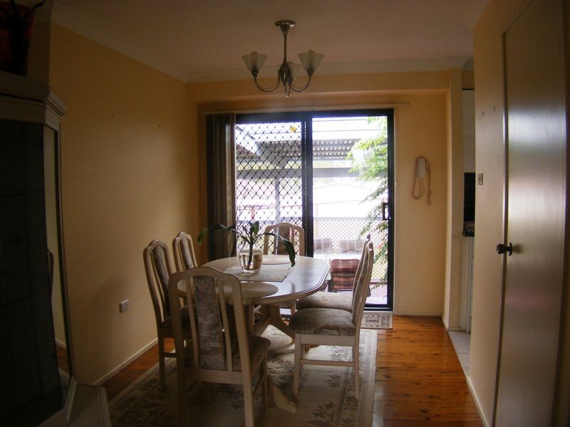 20 Canidius St, Rosemeadow NSW 2560