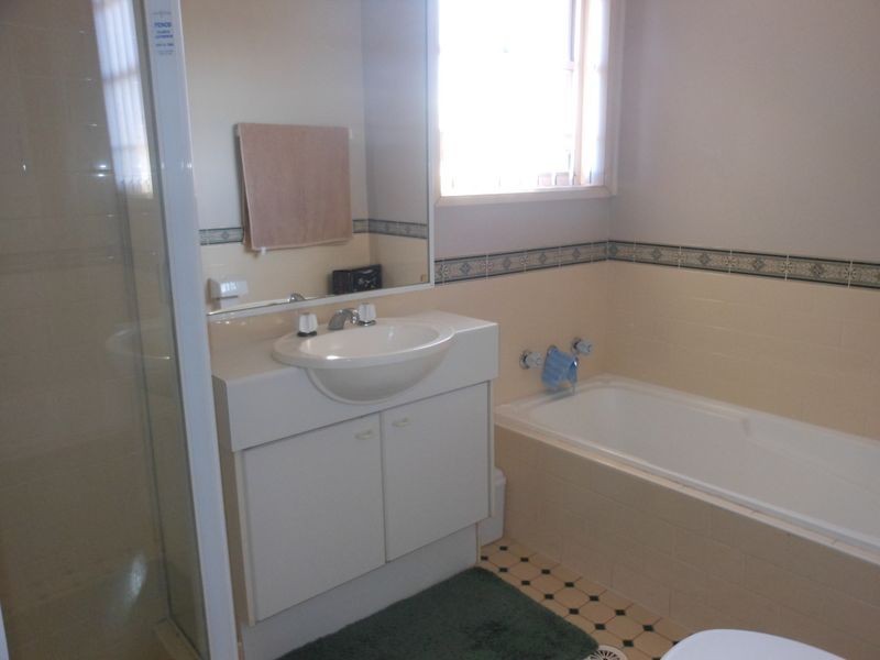 14/6 Parkholme Cir, Englorie Park NSW 2560