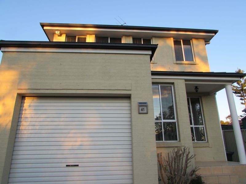 41 High Street, Campbelltown NSW 2560