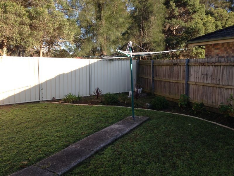 30 Outram Ave, Currans Hill NSW 2567