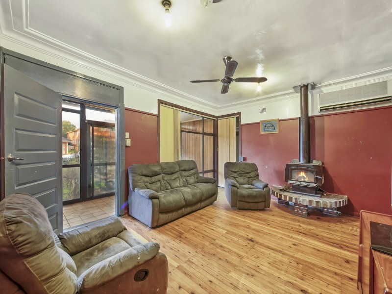 3 Reddall Street, Campbelltown NSW 2560