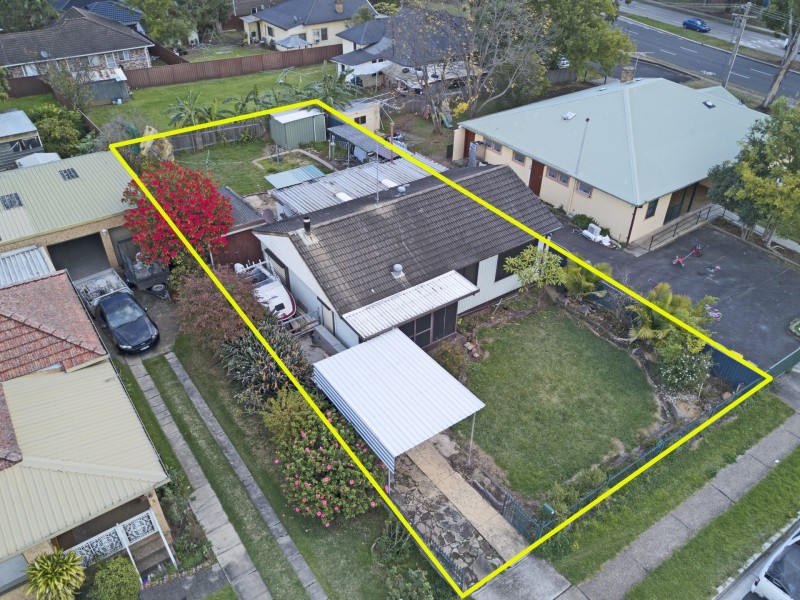 3 Reddall Street, Campbelltown NSW 2560
