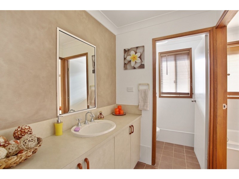10A Falstaff Place, Rosemeadow NSW 2560