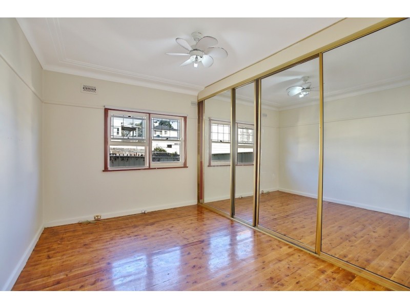71 Lithgow Street, Campbelltown NSW 2560