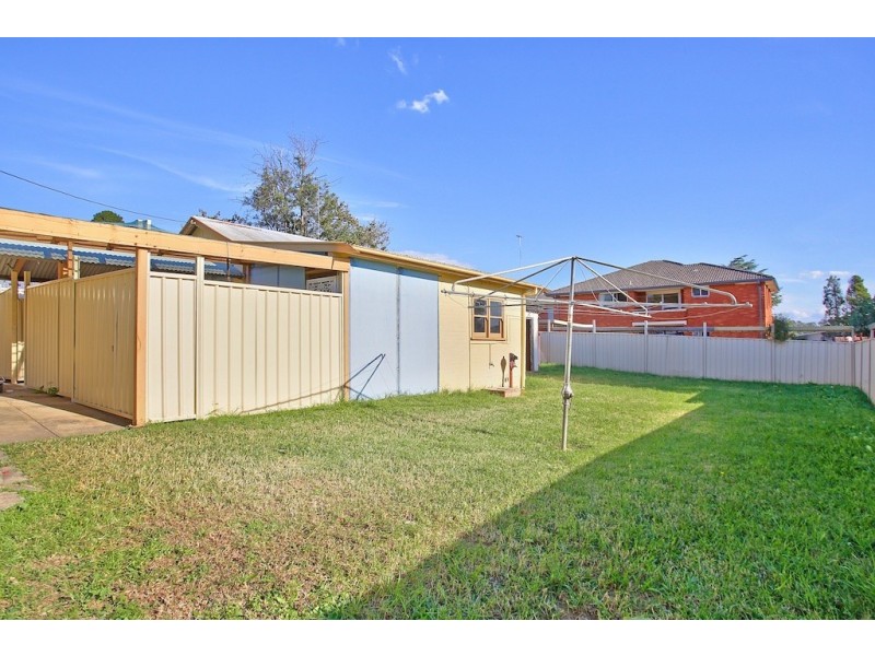 71 Lithgow Street, Campbelltown NSW 2560
