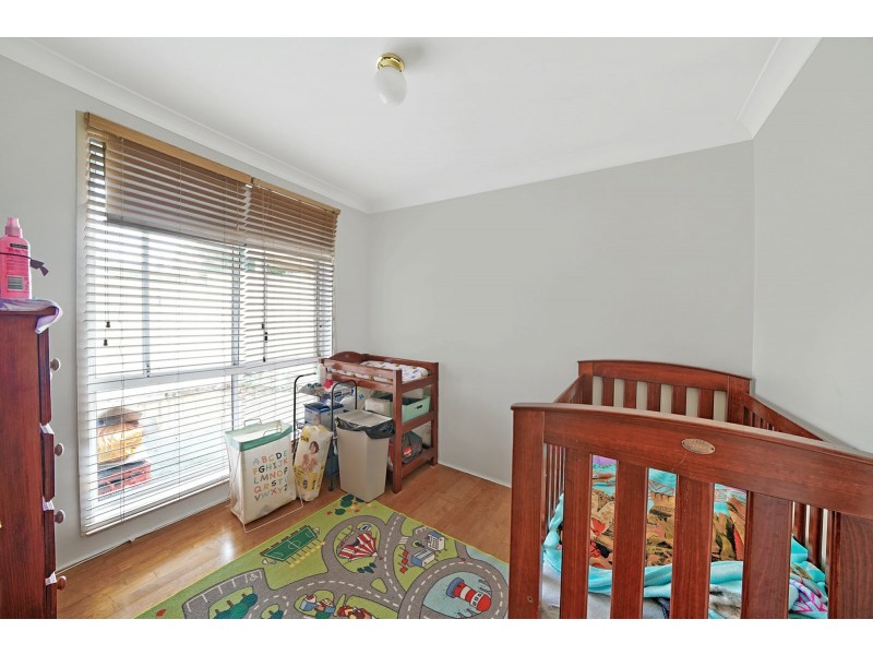 18 Mundarda Place, St Helens Park NSW 2560