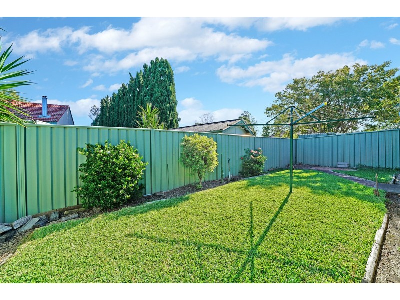 Unit 2/63 Kingsclare Road, Leumeah NSW 2560