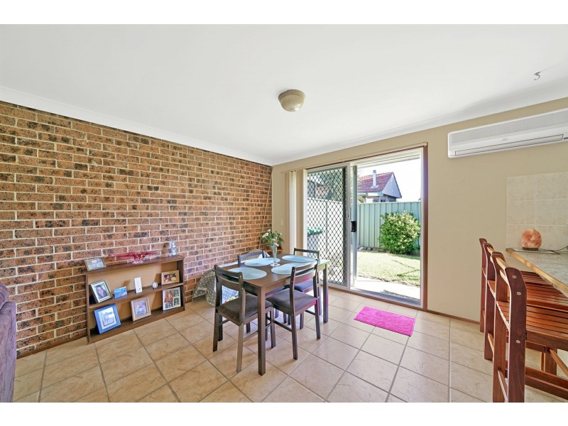 Unit 2/63 Kingsclare Road, Leumeah NSW 2560